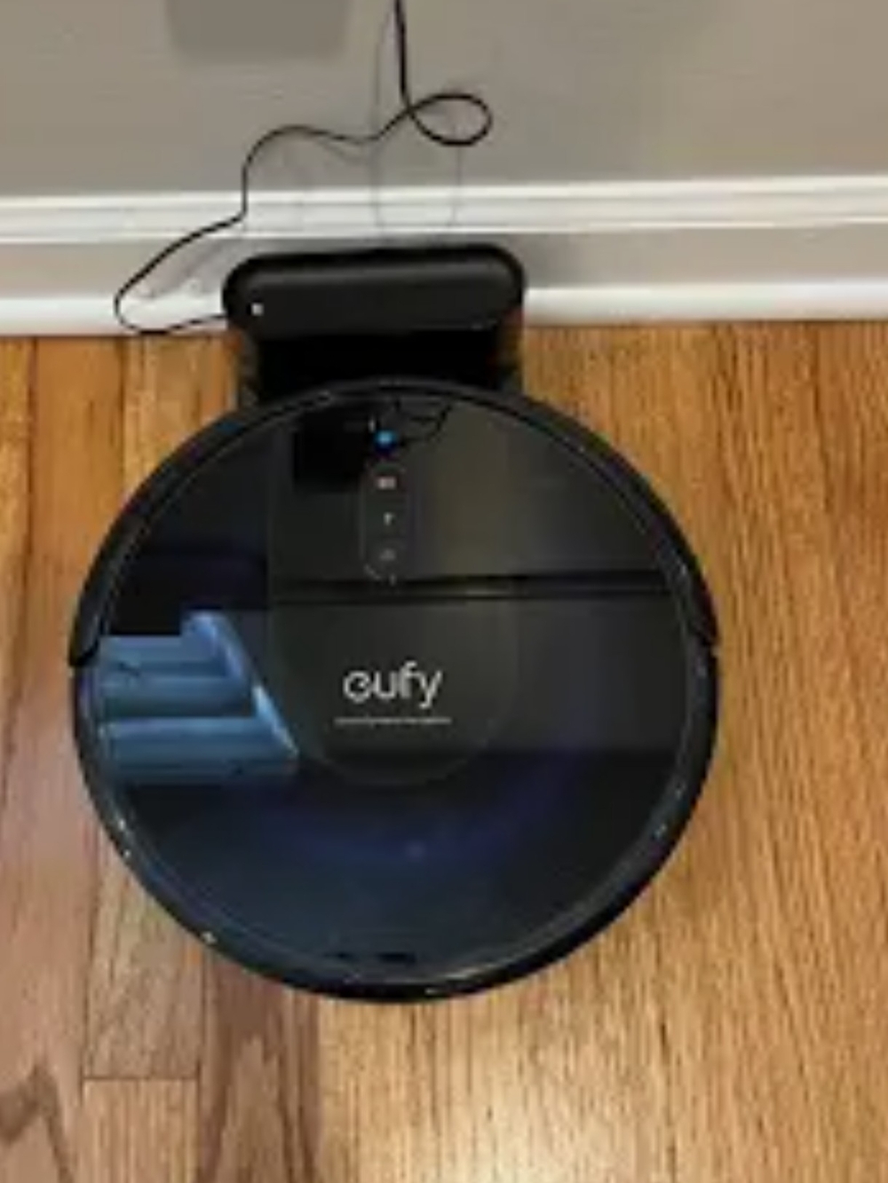 Eufy RoboVac Robot Vacuum in Black